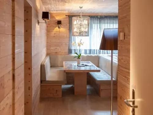 Apartment Chesa Sur Val 21