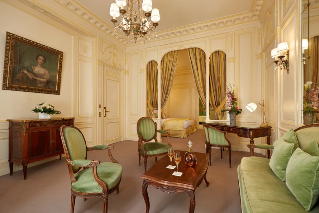 Hotel Raphael