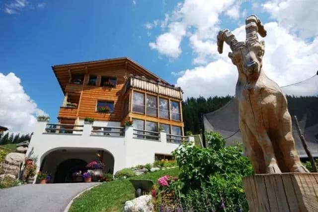 Chalet Sunnäschyn