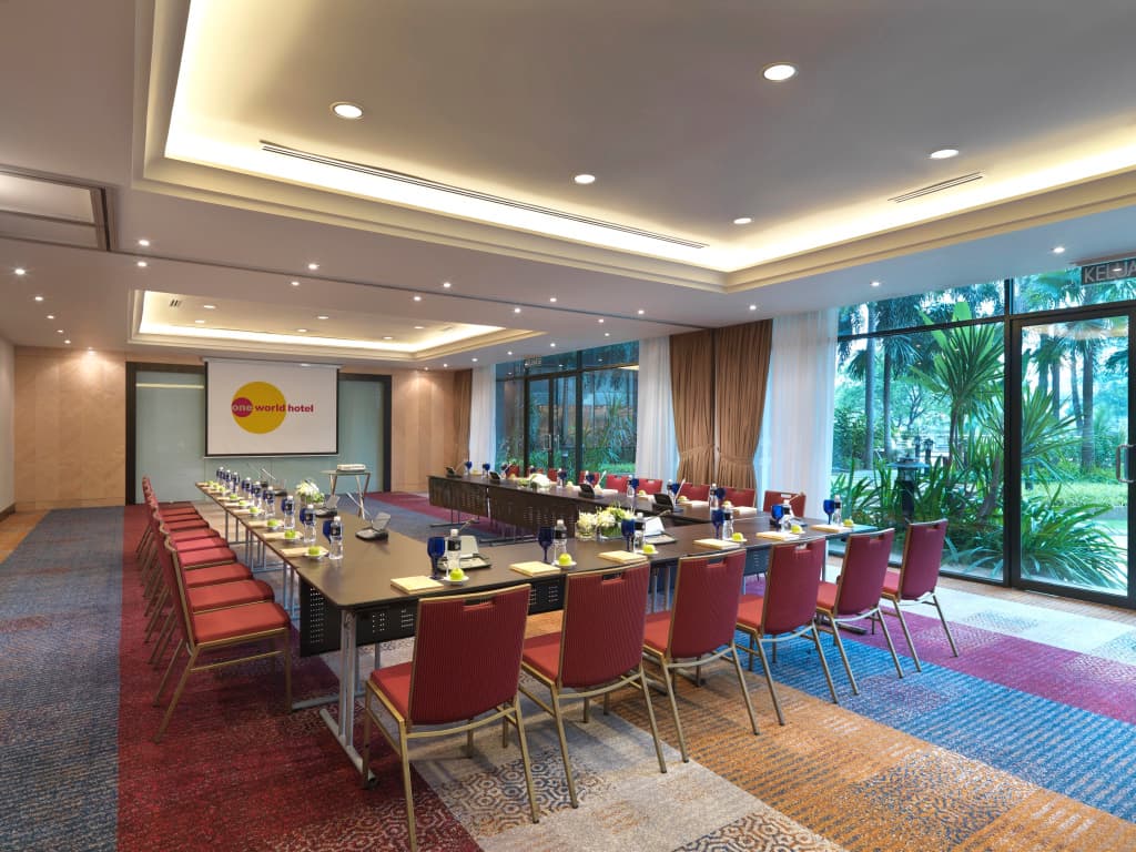 One World Hotel