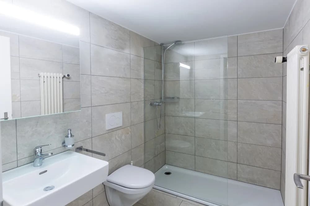 AIRSTAY Luxury Villa