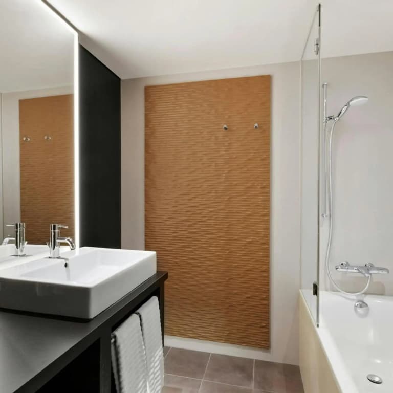 Renaissance Zürich Tower Hotel