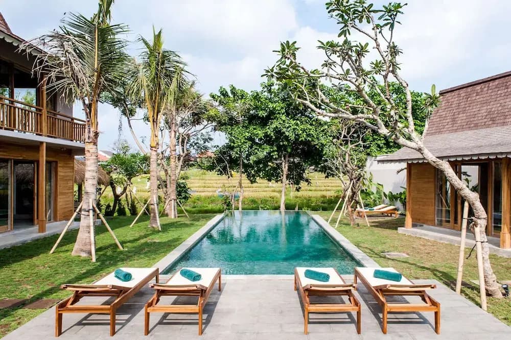 Luxury 5 Bedroom Villa With Private Pool, Bali Villa 2022