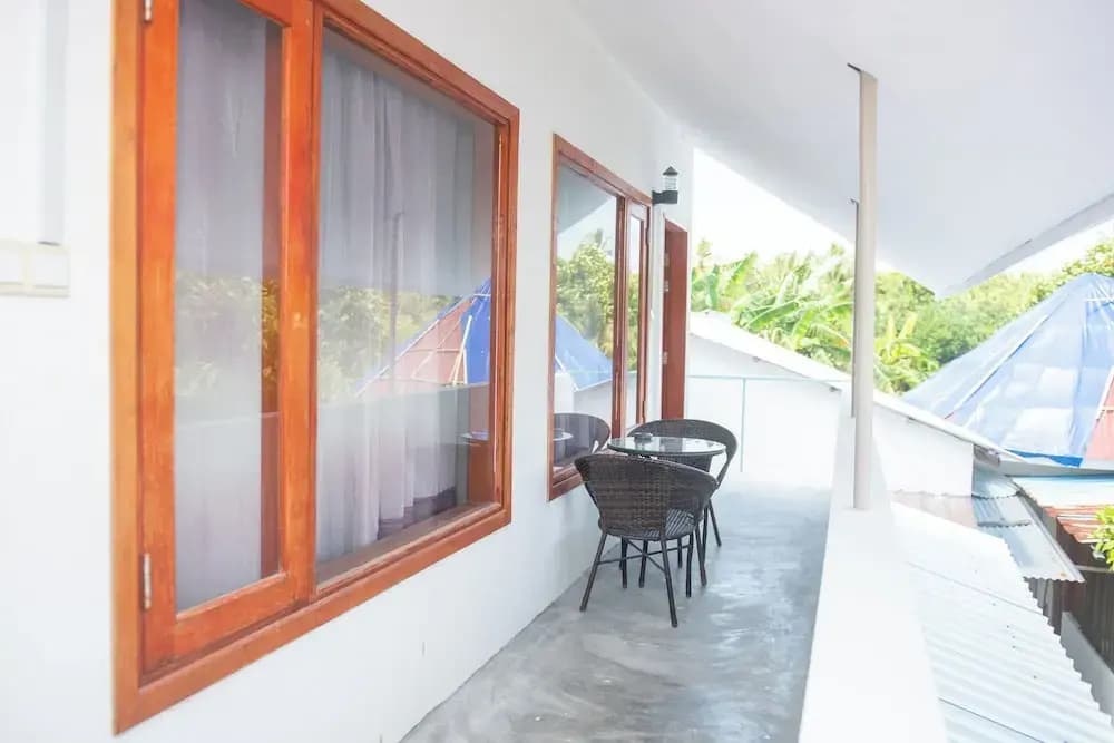 Avanti Surf & Stay