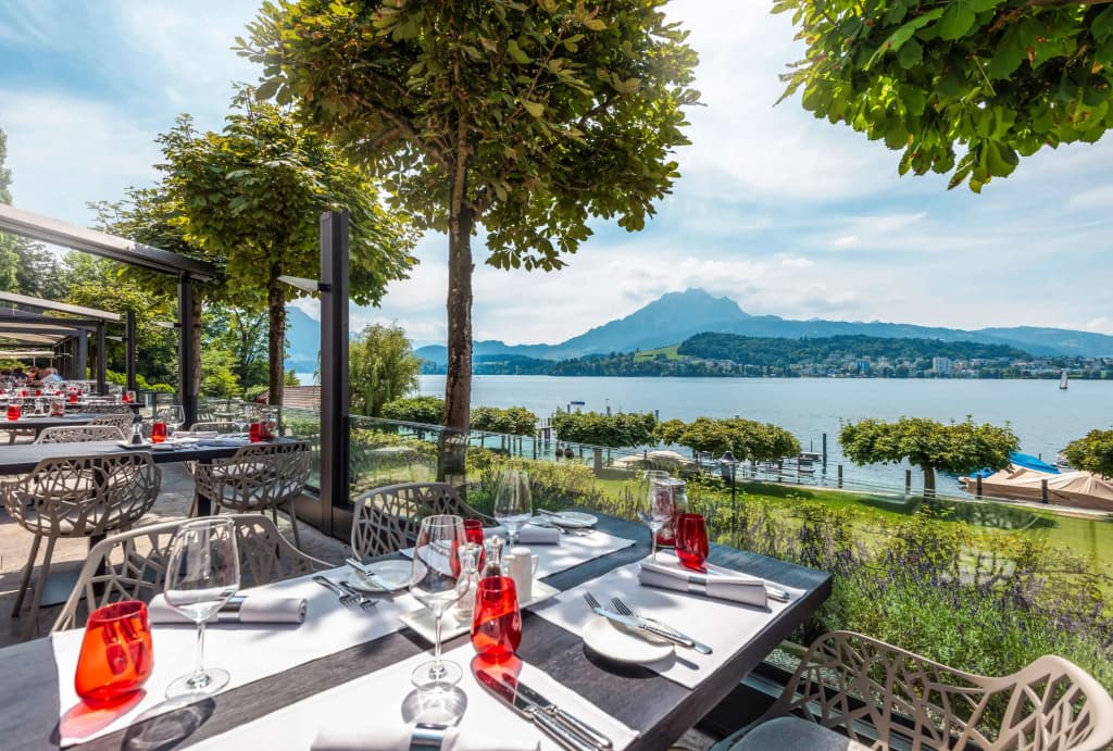 HERMITAGE Lake Lucerne - Beach Club & Lifestyle Hotel