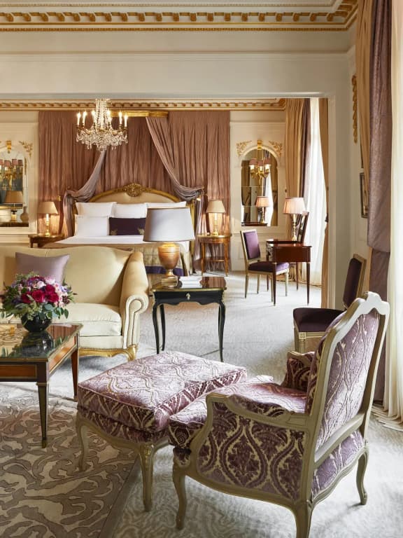 Plaza Athenee Hotel