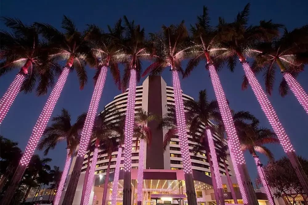 Sealuxe Suites - Central Surfers Paradise