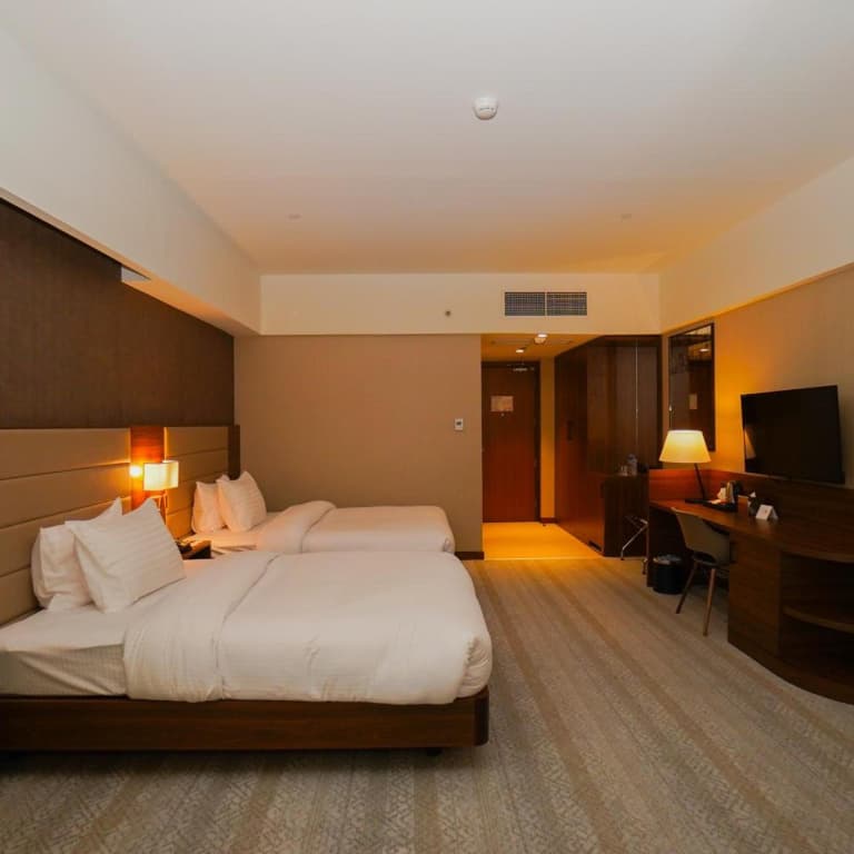 The Grand Lux