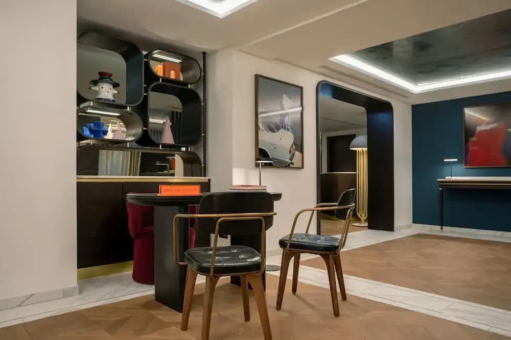 Neues Schloss Privat Hotel Zurich, Autograph Collection