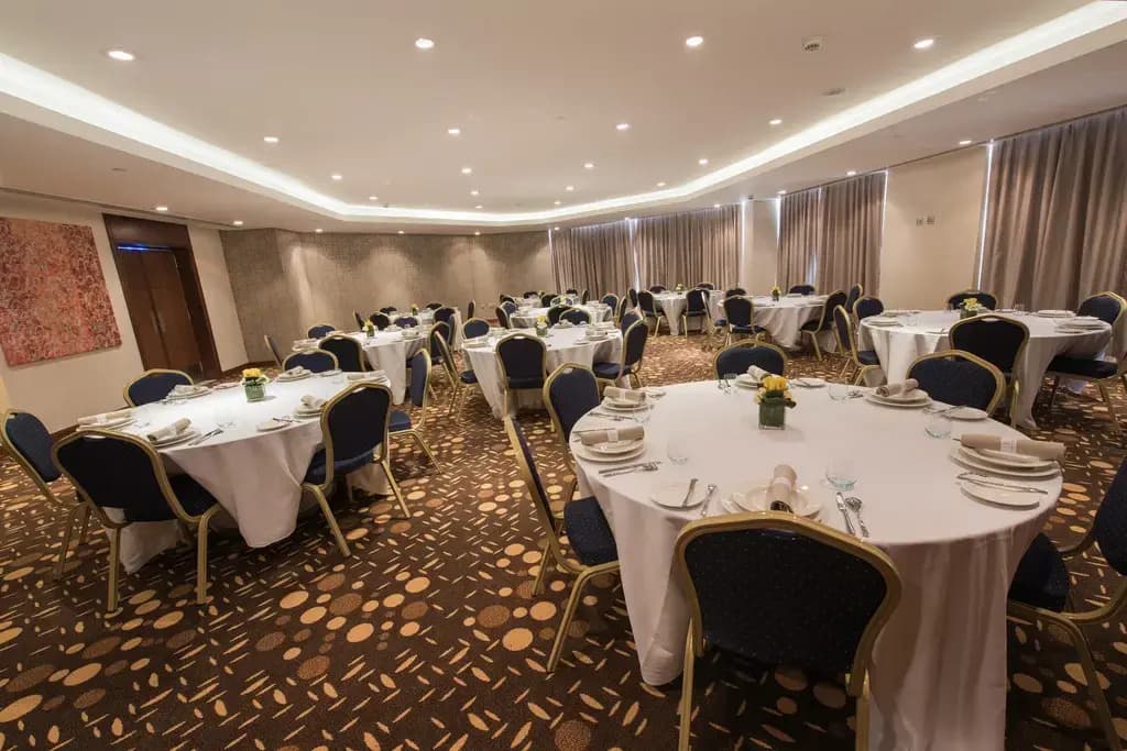 The Avenue Hotel