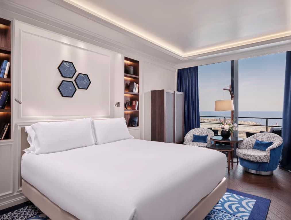 Sofitel Barcelona Skipper