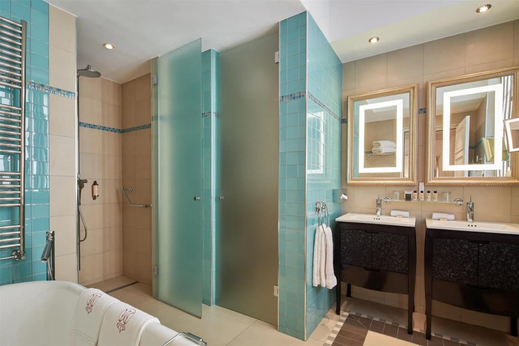 Majestic Hotel - SPA Champs Elysées