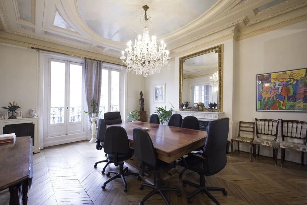 Veeve Champs Élysées Hideaway