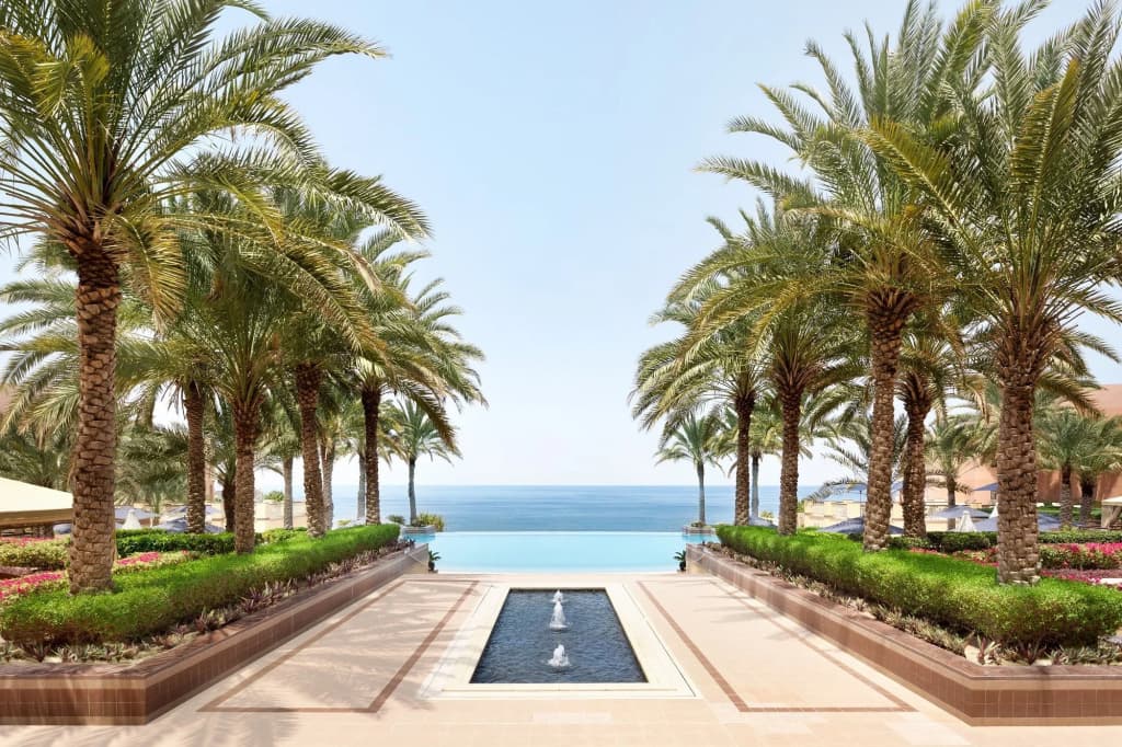 Al Husn Muscat Hotel