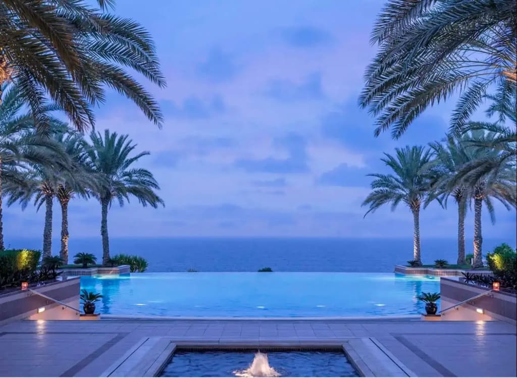 Al Husn Muscat Hotel