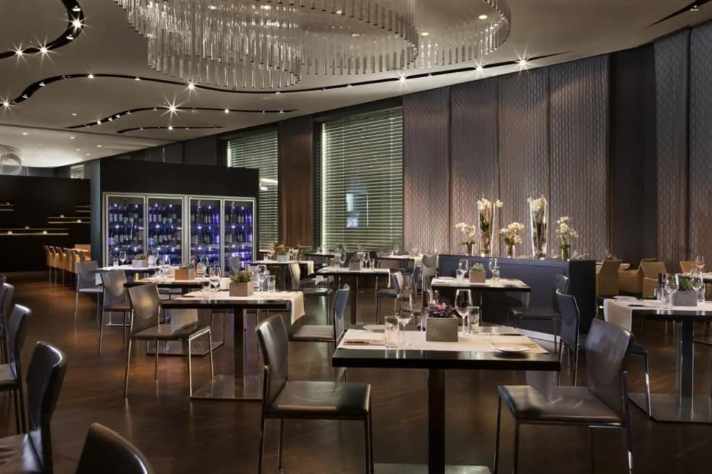 Renaissance Zürich Tower Hotel