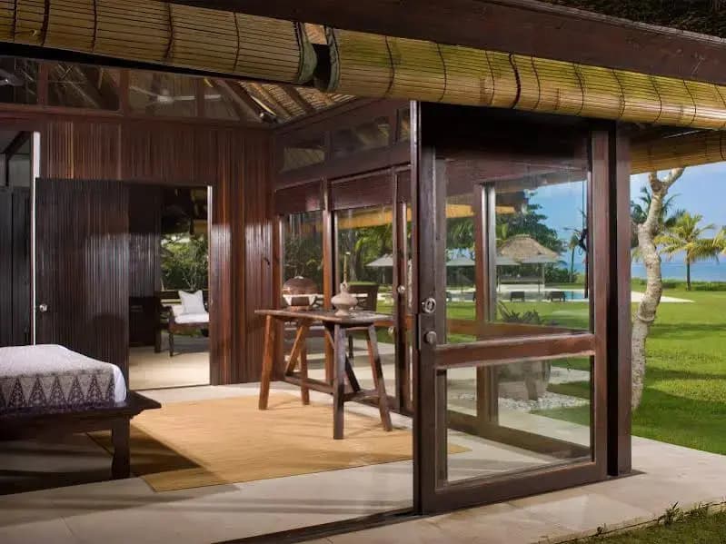 Villa Atas Ombak