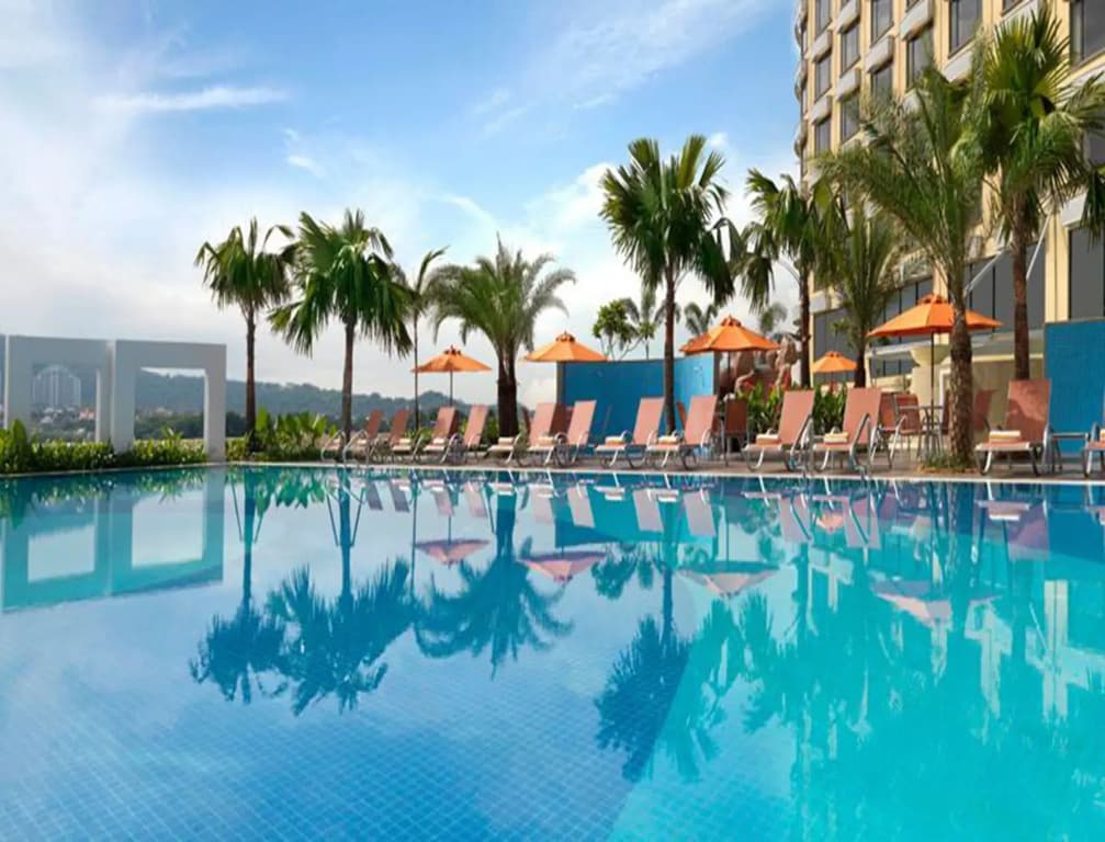 One World Hotel