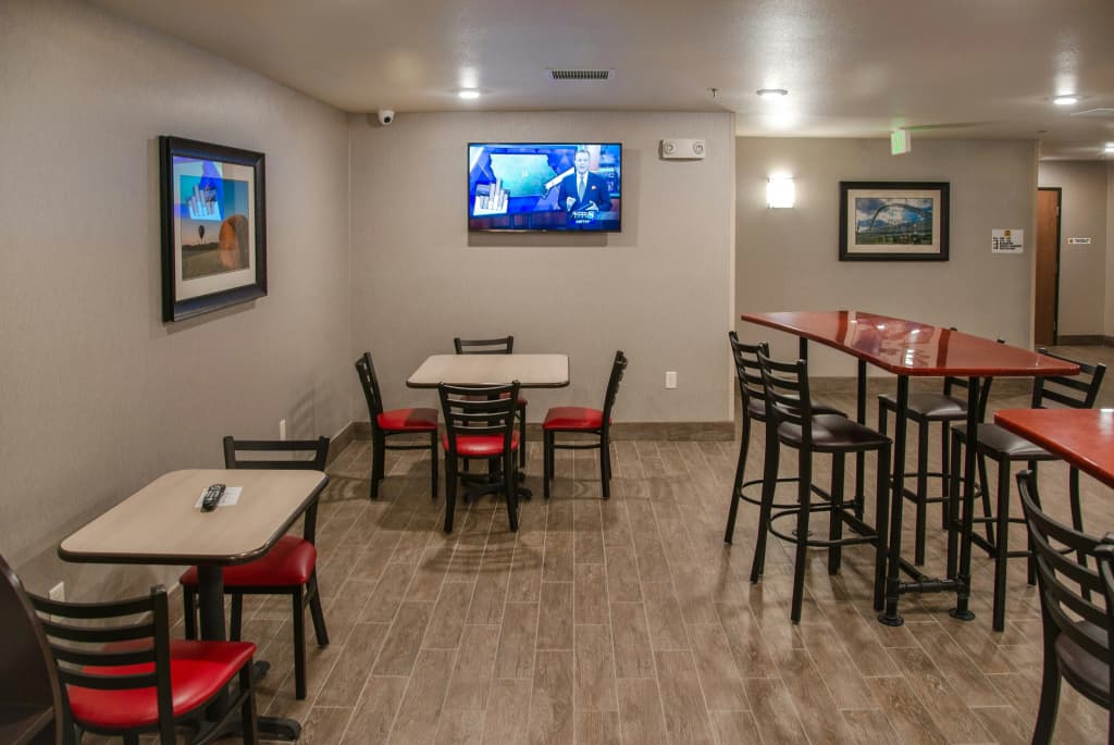 My Place Hotel - Davenport/Quad Cities IA