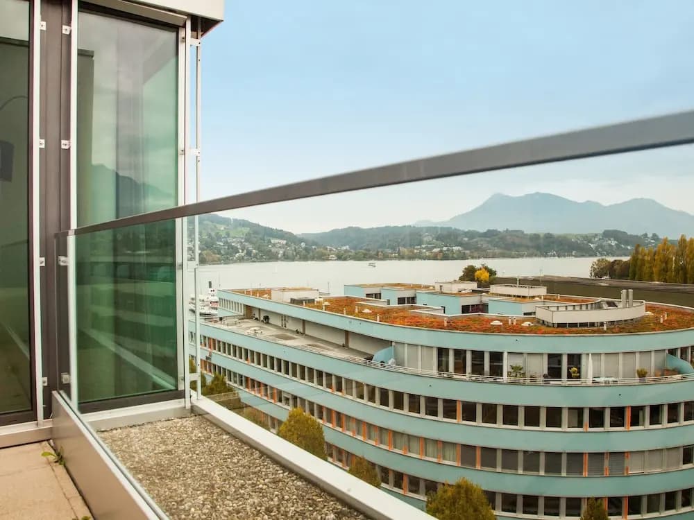 Penthouse Apartments Lakeside