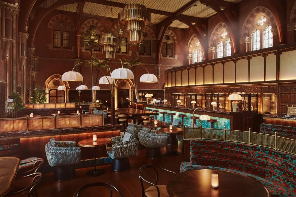 St. Pancras London, Autograph Collection ®