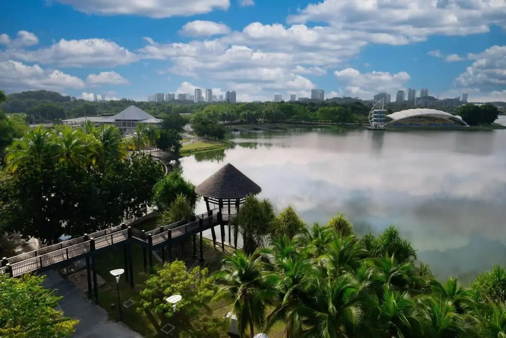 DoubleTree by Hilton Putrajaya Lakeside
