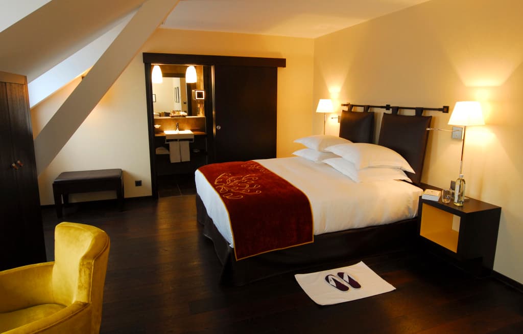 Eastwest Hotel