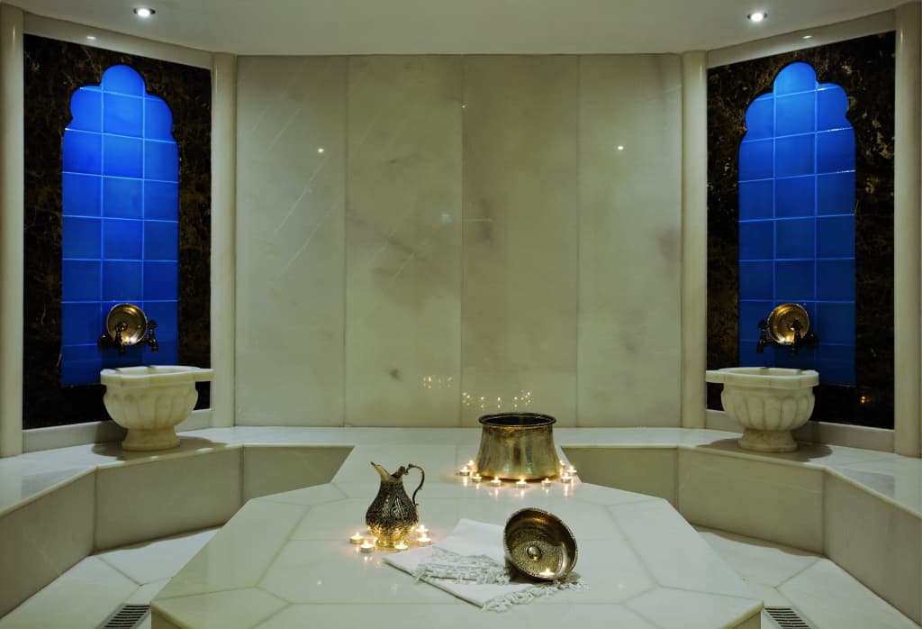Crowne Plaza Istanbul - Harbiye by IHG
