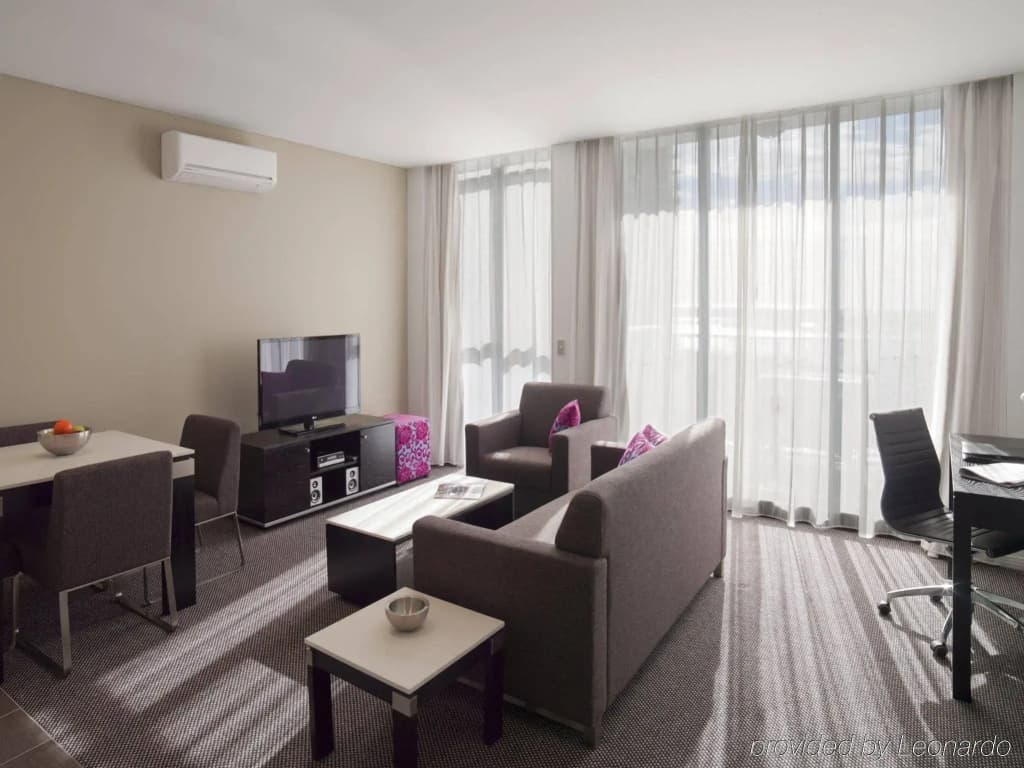 Meriton Suites Southport, Gold Coast
