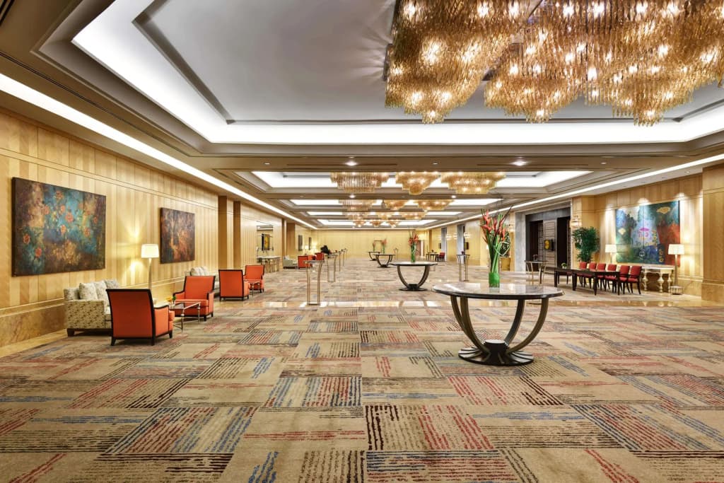 One World Hotel