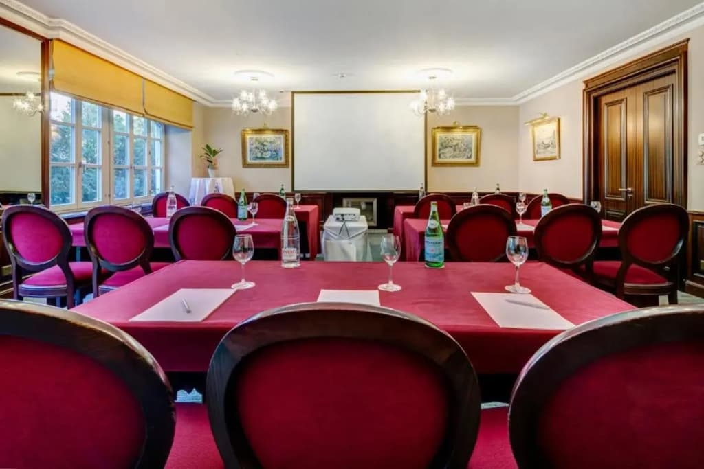 Hotel Bristol