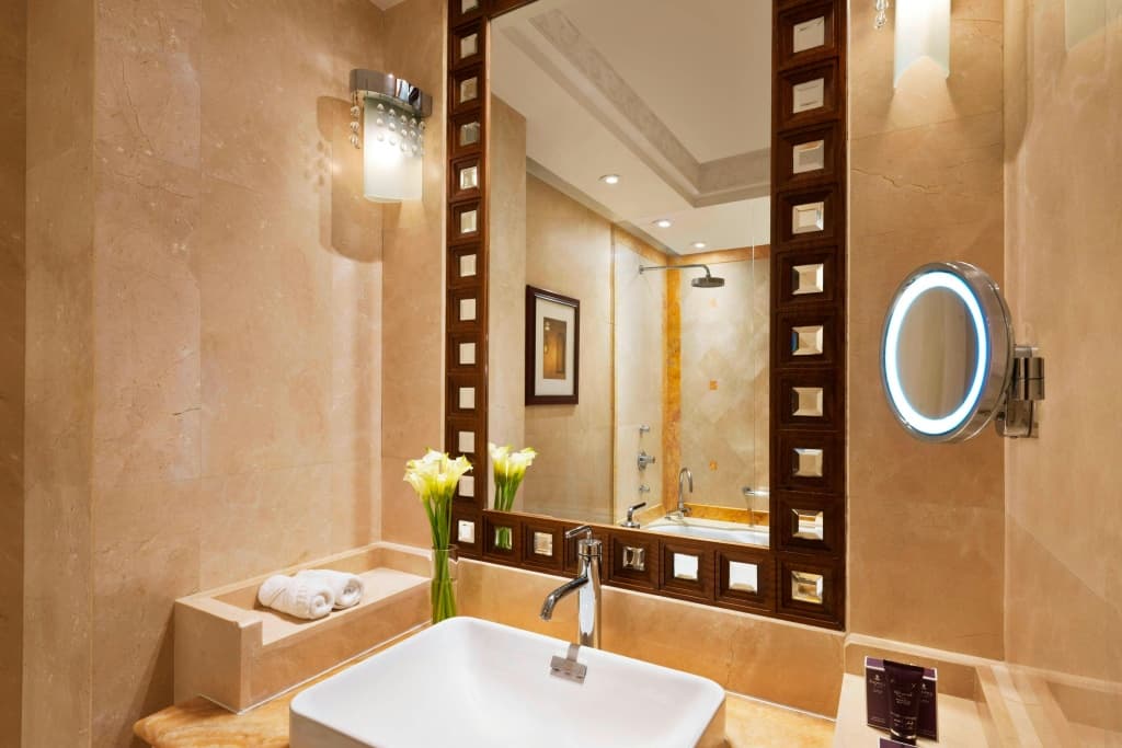 Al Bustan Palace, a Ritz-Carlton Hotel