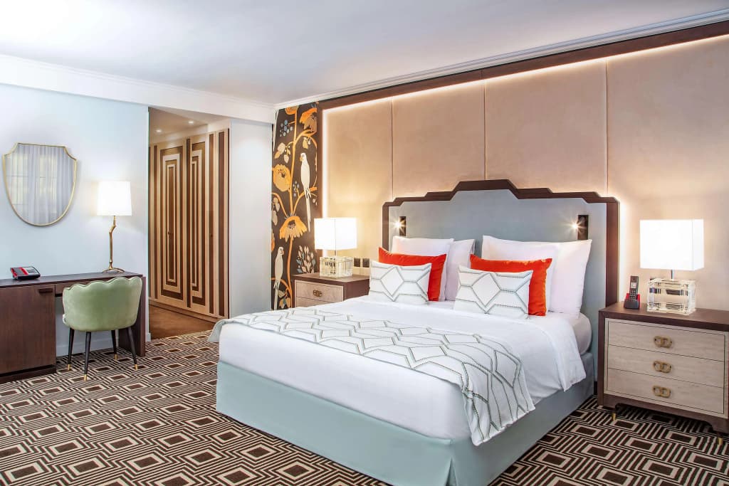 Hotel Bristol