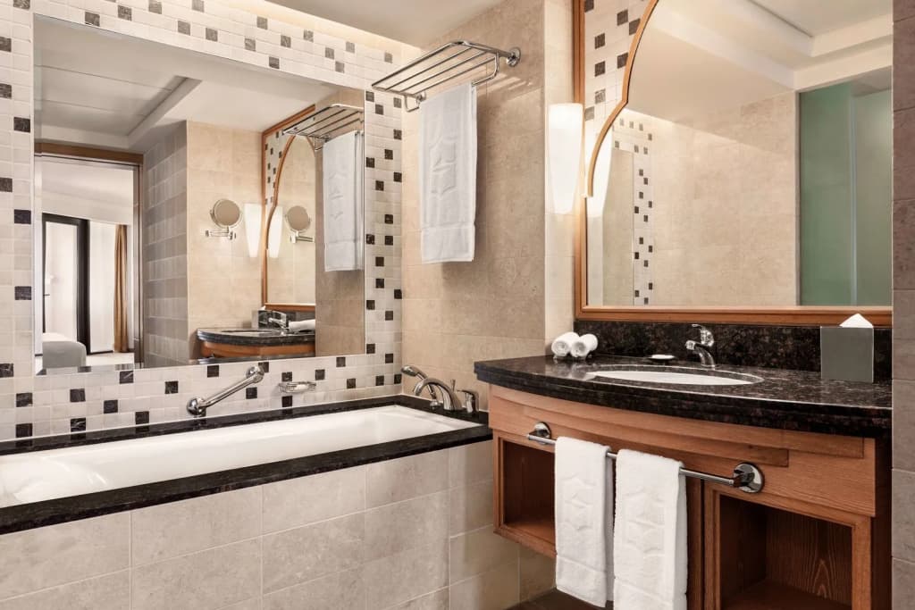 Hilton Muscat Al Bandar