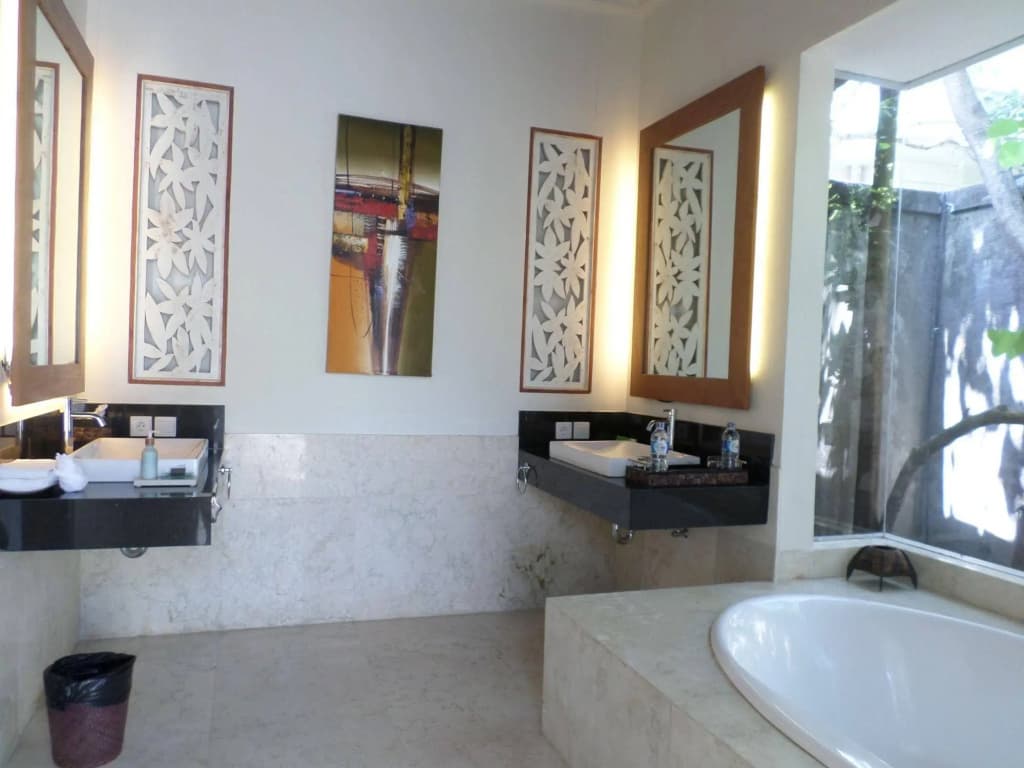 The Akasha Bali