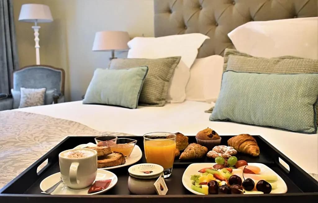 Lamaro Hotel