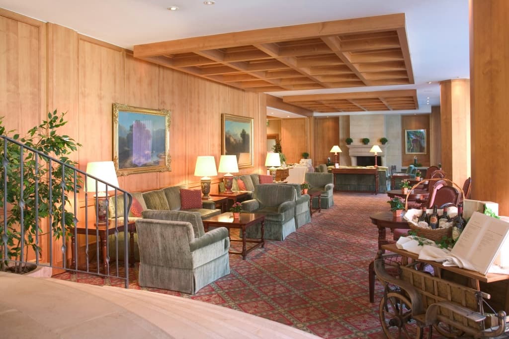 Crystal Hotel
