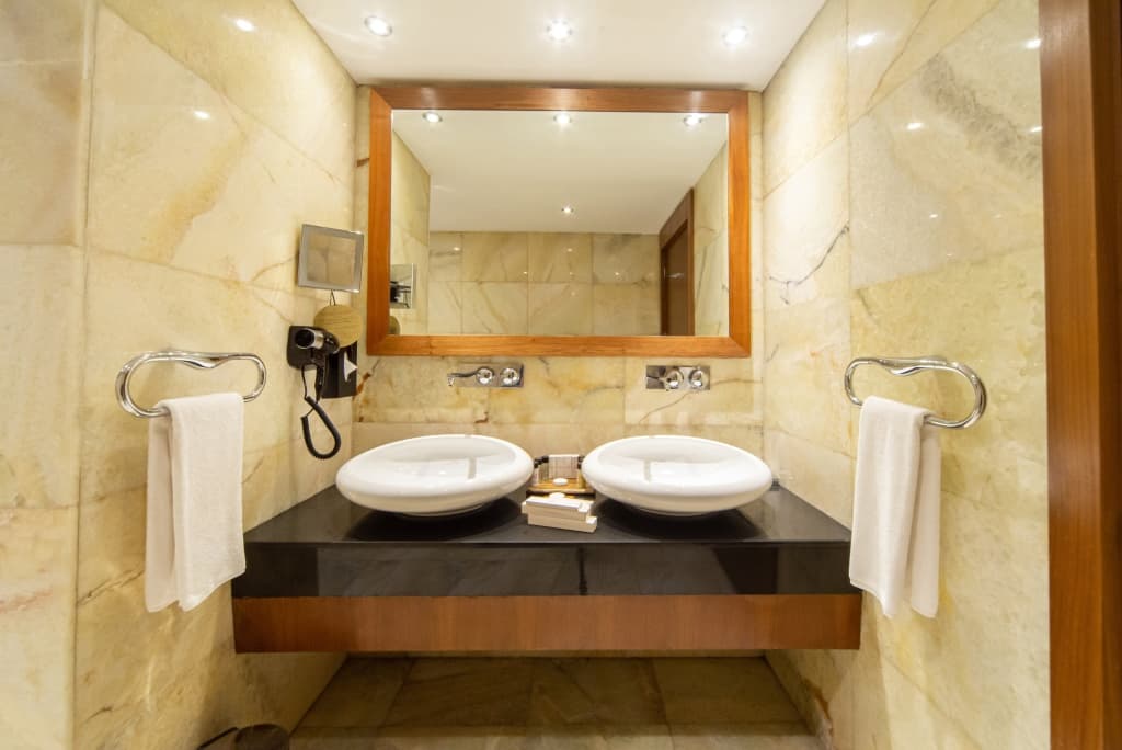 Crowne Plaza Istanbul - Harbiye by IHG
