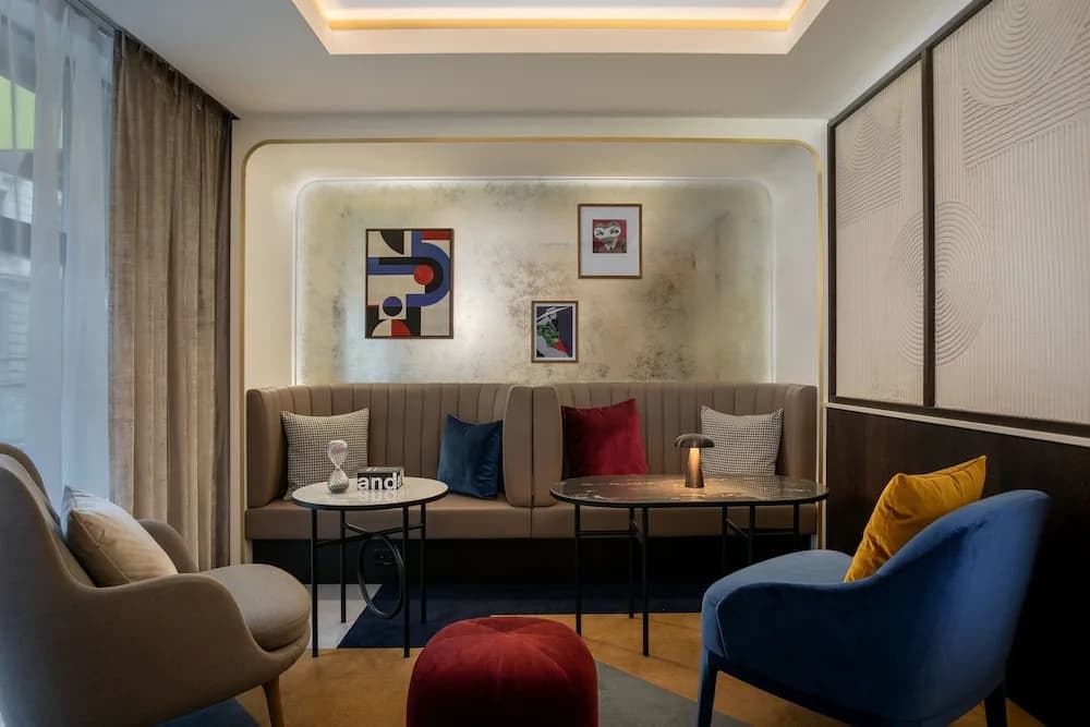 Neues Schloss Privat Hotel Zurich, Autograph Collection