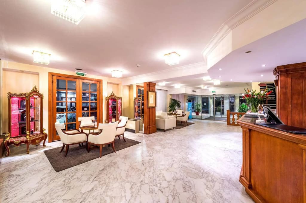 Hotel Century