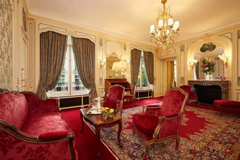 Hotel Raphael