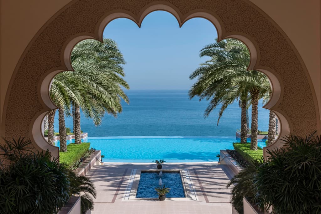 Al Husn Muscat Hotel