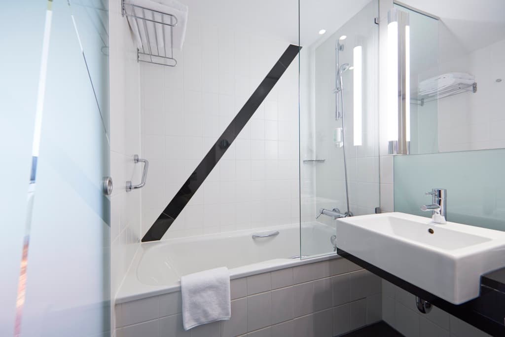 Holiday Inn Zurich - Messe by IHG