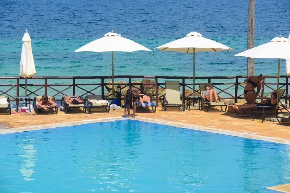 Ledger Plaza Bahari Beach