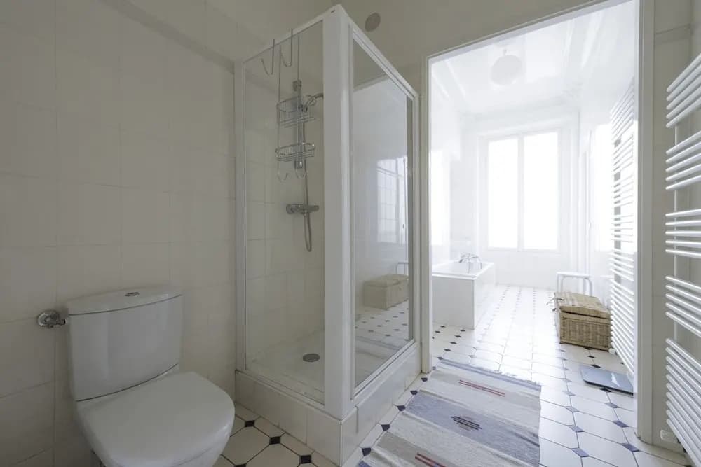 Veeve Champs Élysées Hideaway