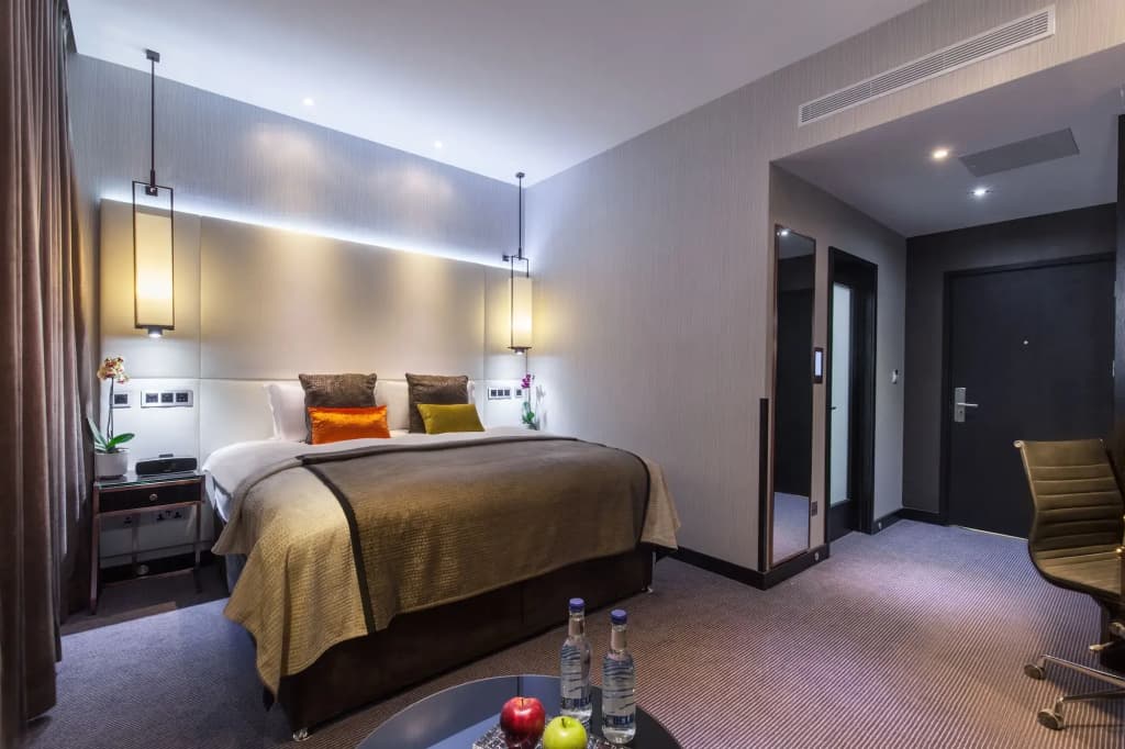 Montcalm Royal London House, London City
