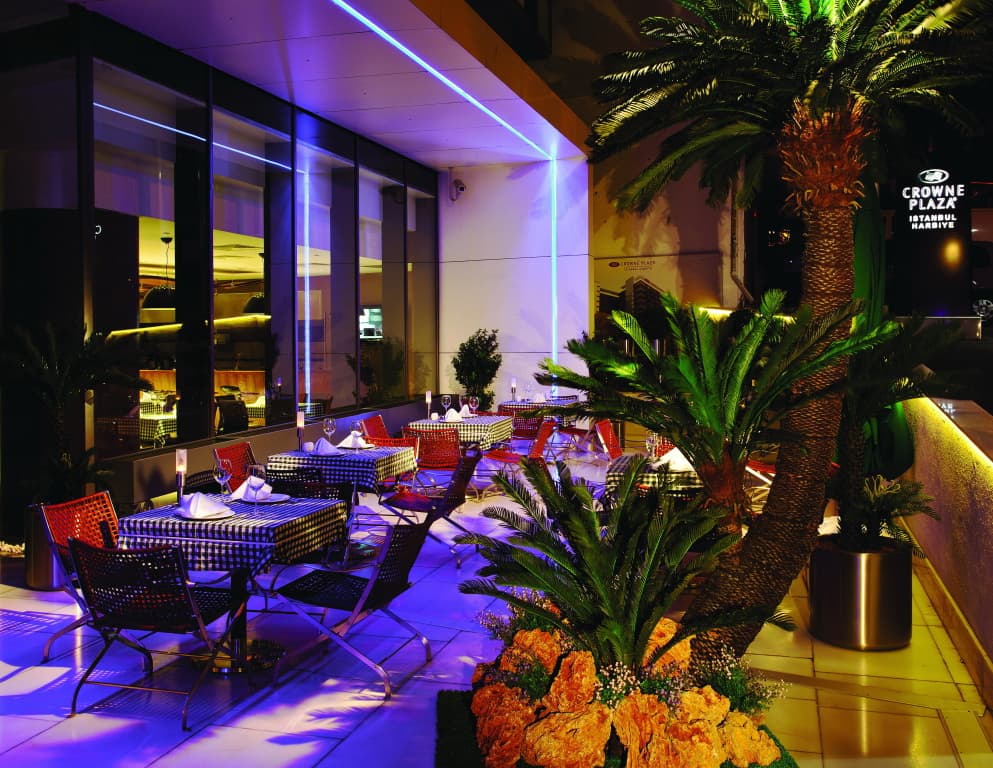 Crowne Plaza Istanbul - Harbiye by IHG