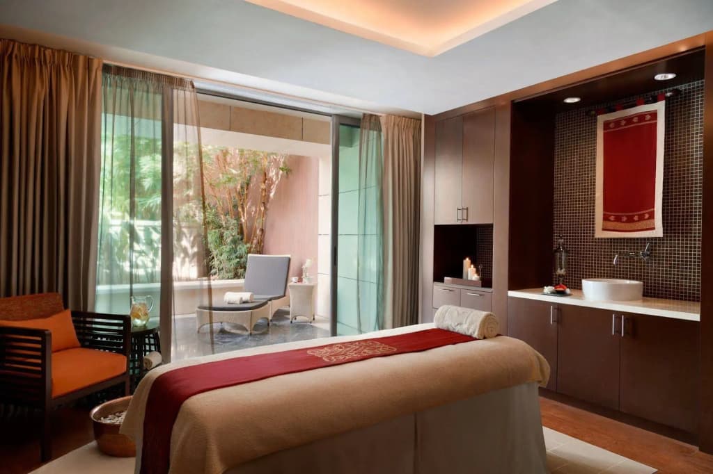 Shangri-La Apartments