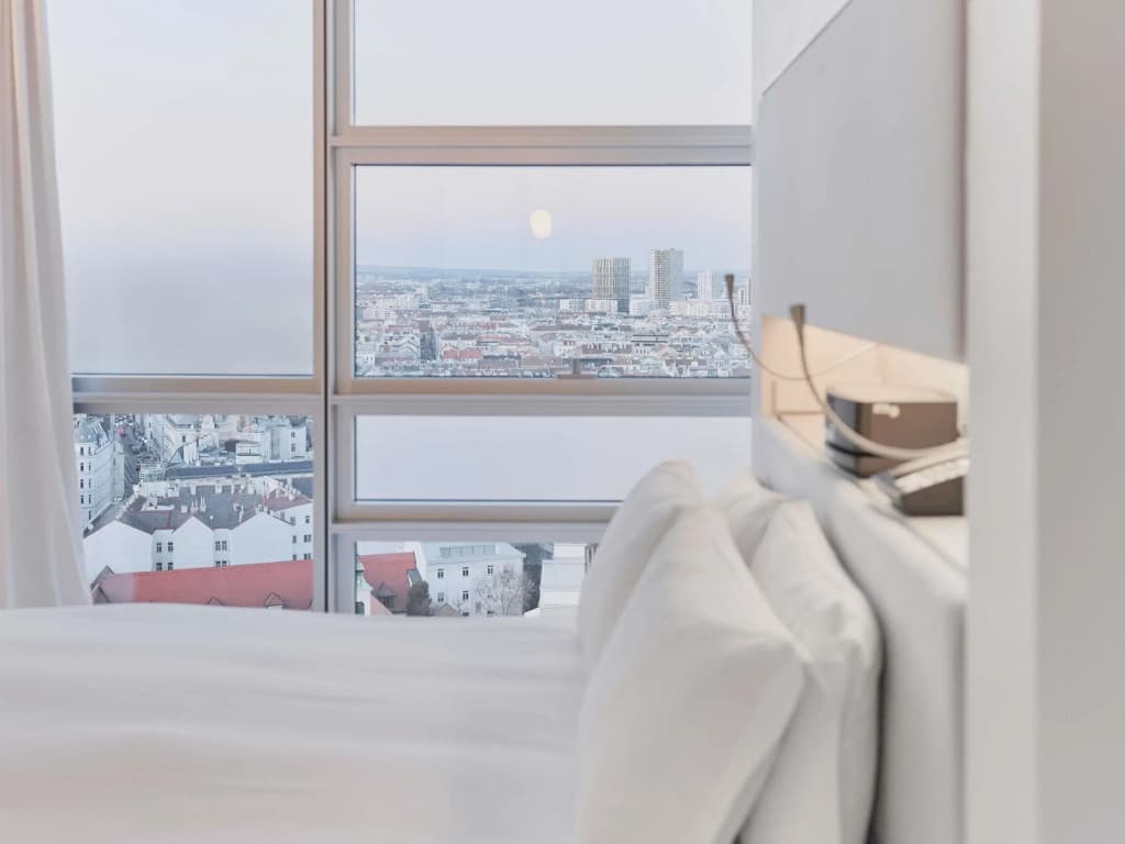 SO/ Vienna