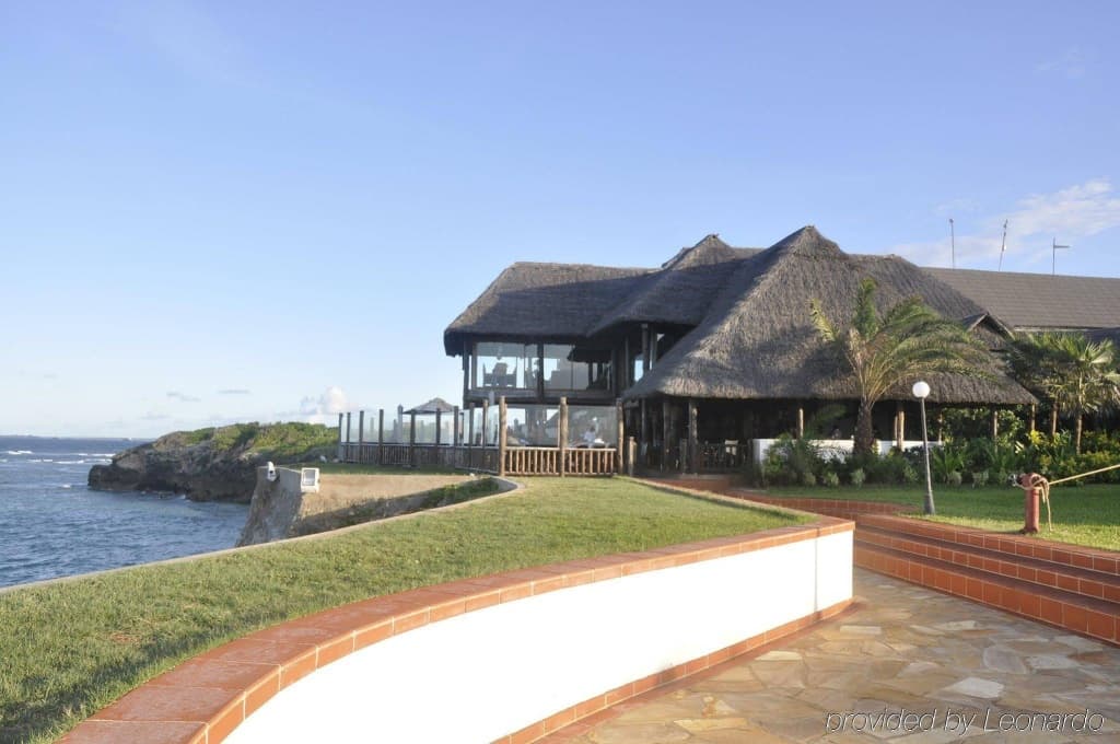 Sea Cliff Hotel